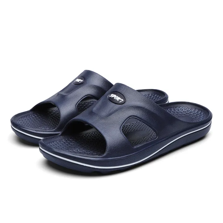 New%20slippers%20men's%20summer%202025%20new%20trend%20home%20indoor%20bathroom%20bathing%20leisure%20wear-resistant%20outdoor%20beach%20shoes%20light%2040-45%20-%20Image%206