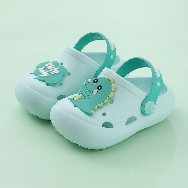 KIDS%20CROCS%20-%20Image%203