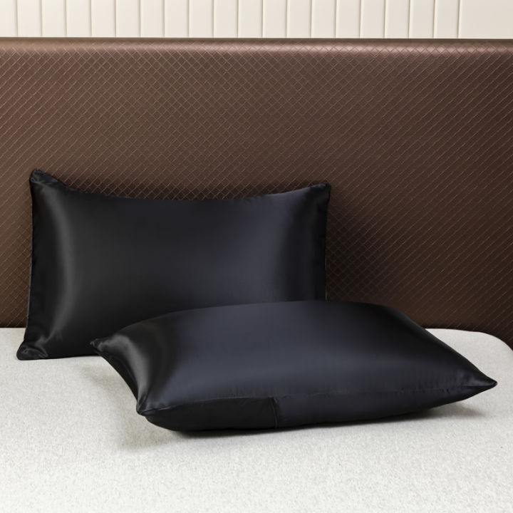 Black%20Luxury%20Ice%20Silk%20Bedding%20Set%20Satin%20Silky%20Duvet%20Cover%20Set%20With%20Pillowcase%20High-end%20Home%20Textiles%20Solid%20Color%20Bed%20Cover%20Sets%20-%20Image%206