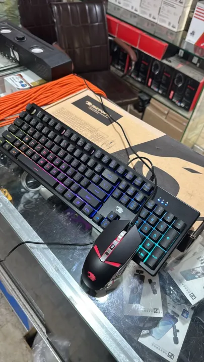 iBUYPOWER%20CHIMERA%20KM1%20RGB%20KEYBOARD%20WITH%2011%20RGB%20MODES%20+%20MOUSE%20COMBO%20-%20Image%204