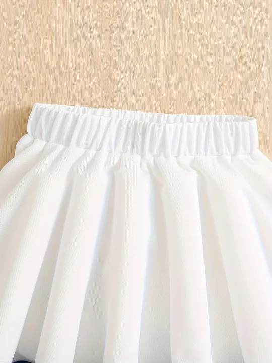 Summer%20girls'%20sporty%20style%20two-piece%20set%20with%20heart%20cartoon%20pattern%20print,%20pleated%20short%20skirt%20and%20short-sleeved%20T-shirt%20-%20Image%205