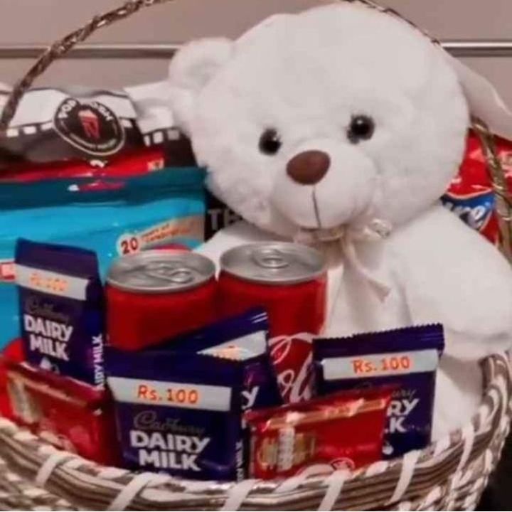 CUTE TEDDY GIFT BASKET BASKET OF HAPPINESS FOR HIM