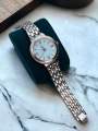 High-quality Fritillary Diamond Women's Watch Luxury Niche Light Luxury Simple Round Small Exquisite Elegant Bracelet Watch. 