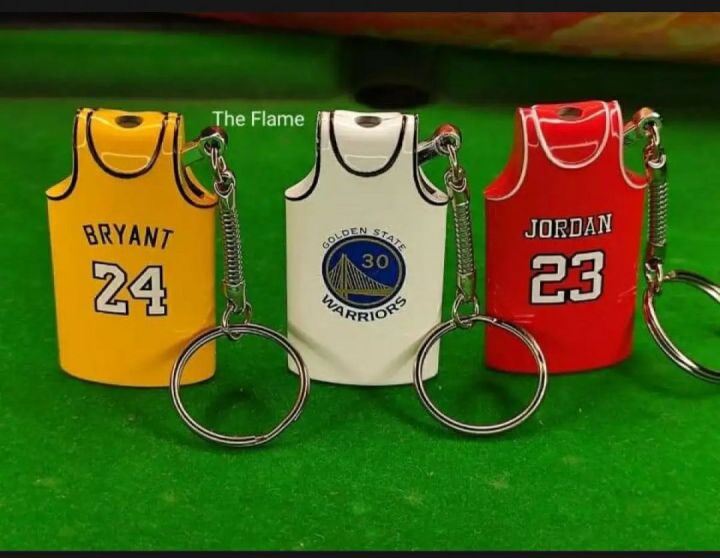 Basketball%20Jersey%20Lighter%20with%20Keychain%20Cigaratte%20Lighter%20-%20Image%202