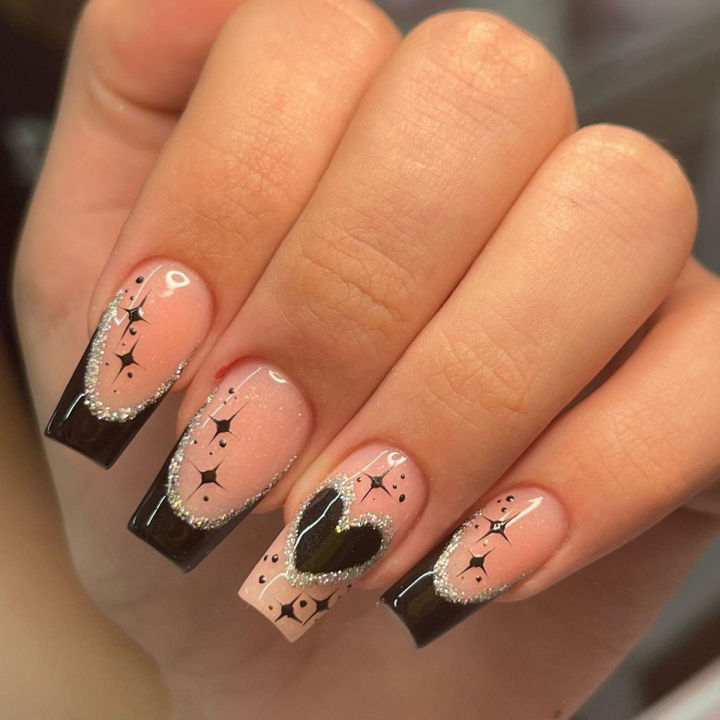 24pcs%20Square%20Short%20Fake%20Nails%20Blue%20Green%20Butterfly%20French%20False%20Nails%20Designs%20Full%20Coverage%20Waterproof%20Artificial%20Press%20on%20Nail%20-%20Image%203