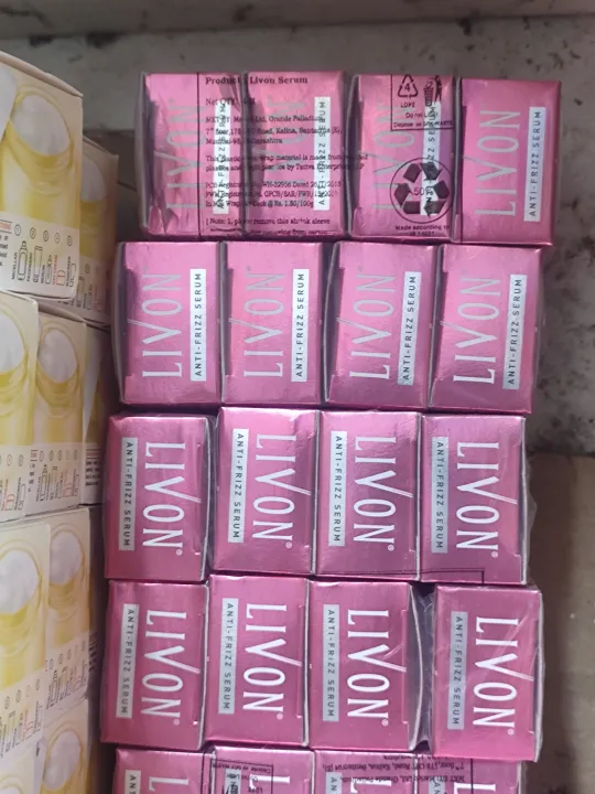 LivOn%20Anti%20Frizz%20Serum%20For%20All%20Type%20Of%20Hair%20100ml/45ml/20ml.(indian)%20-%20Image%205