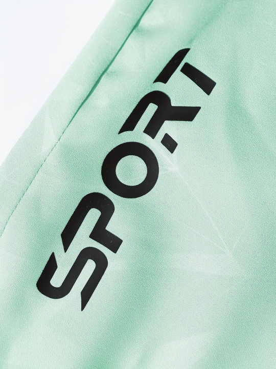 Men's%20casual%20sporty%20trendy%20running%20shorts%20-%20Image%204