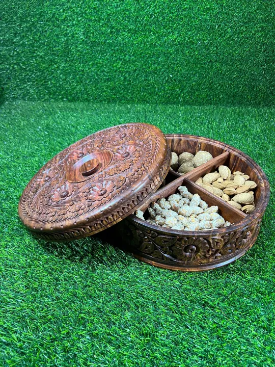 Wooden%20dry%20fruit%20bowl%20with%204%20large%20portions%20for%20max%20storage%20excellent%20product%20for%20winters%20-%20Image%207