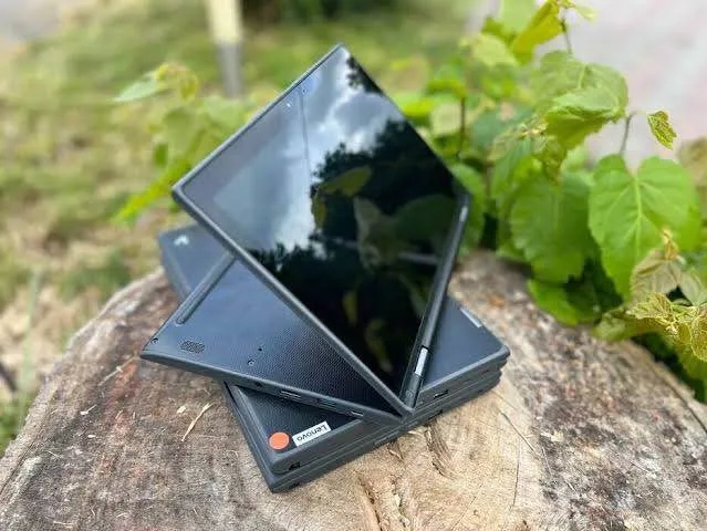 Lenovo%2011e%20Touch%20x360%20laptop,%208Gb%20ddr4%20Ram%20,%20128gb%20ssd,%20window%2010,%207th%20gen%20-%20Image%203