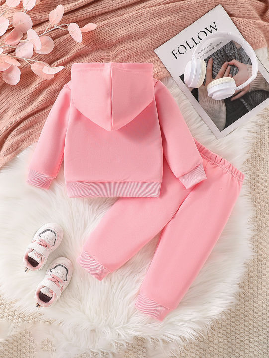 2-piece%20set%20of%20baby%20girl%20baby%20casual%20sports%20English%20letter%20printed%20hooded%20long%20sleeved%20hoodie%20hoodie%20and%20pants%20autumn%20and%20winter%20-%20Image%203