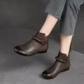 Retro Women Short Ankle Boots 2024 Autumn Winter Faux Cow Leather Slip-on Shoes Handmade Round Toe Light Weight Flat Booties. 