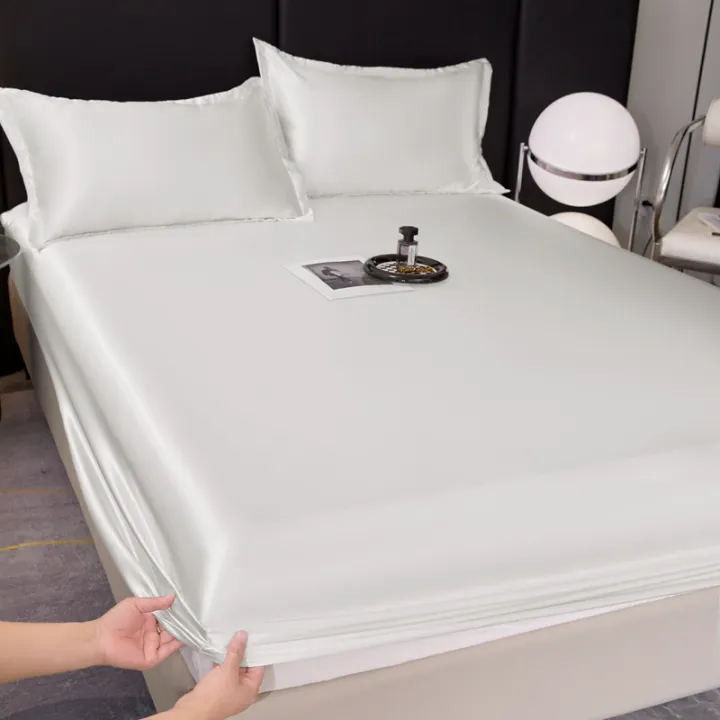 Satin%20Rayon%20Fitted%20Sheet%20Solid%20Color%20Mattress%20Cover%20With%20Elastic%20Band%20Bed%20Sheet%20High-End%20Home%20Hotel%20Bedding%20Fit%20Sheet%20-%20Image%204