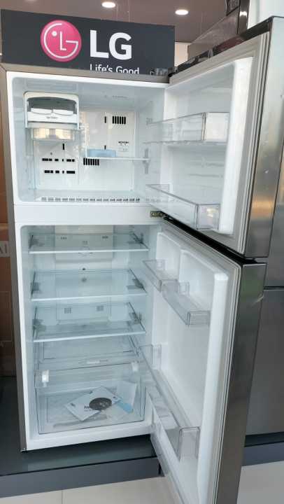 LG%20Refrigerator%20(GL-K272SLBB)%20-%20Image%202