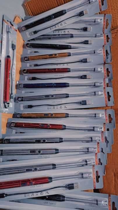 Rechargeable%20Electric%20USB%20Lighter%20%E2%80%93%20Long%20Neck%20LED%20Torch,%20Best%20Quality,%20Windproof%20&%20Safe%20-%20Image%207