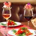 1-4Pcs Wine Glass Charcuterie Topper, Bamboo Wine Glass Covers for Appetizers Wine Glass Topper Coasters Plate for Bars Party.