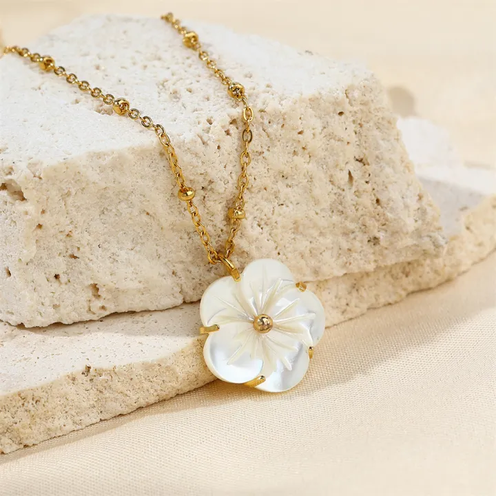 Kissmoon%20Exaggerated%20Flower%20Pendant%20Necklace%20for%20Women%20Stainless%20Steel%20Exquisite%20Flower%20Beaded%20Chain%20Necklace%20Jewelry%20%20-%20Image%205