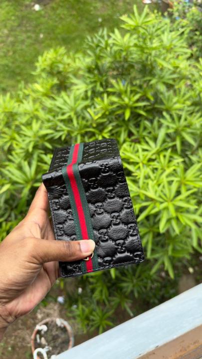 genuine%20handmade%20cow%20Leather%20Bi%20Fold%20Wallet%20black%20wallet%20with%20card%20holder%20slot%20and%20cash%20money%20chamber%20For%20Mens%20-%20Image%205
