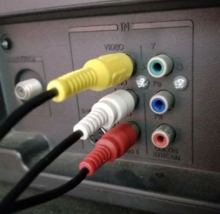 AKASH%20DTH%20AV%20Cable%20-%20Akash%20digital%20TV%20AV%20Cable%20-%20CRT%20TV%20-%203%20in%201%20-%20Image%203