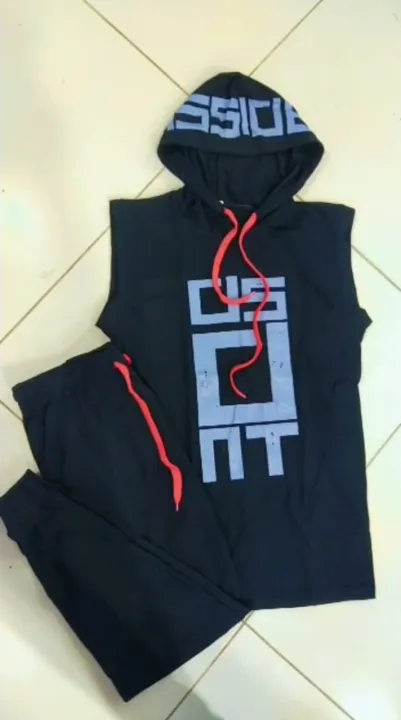 Sleeveless%20hoodie%20style%20summer%20Tracksuit%20for%20men%20in%20premium%20quality%20-%20Image%202