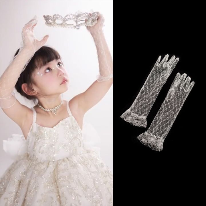 Girls%20White%20Lace%20Gloves%20with/without%20Rhinestones%20Decor%20for%20Weddings%20Birthdays%20and%20Special%20Occasion%20Ages%203%20to%2012%20Years%20-%20Image%202