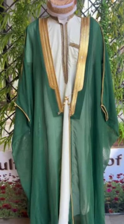 BISHT%20CLOAK%20ARAB%20DRESS%20THOBE%20SAUDI%20MENS%20ROBE%20EID%20kaftan.%20Half%20Sleeves%20-%20Image%205