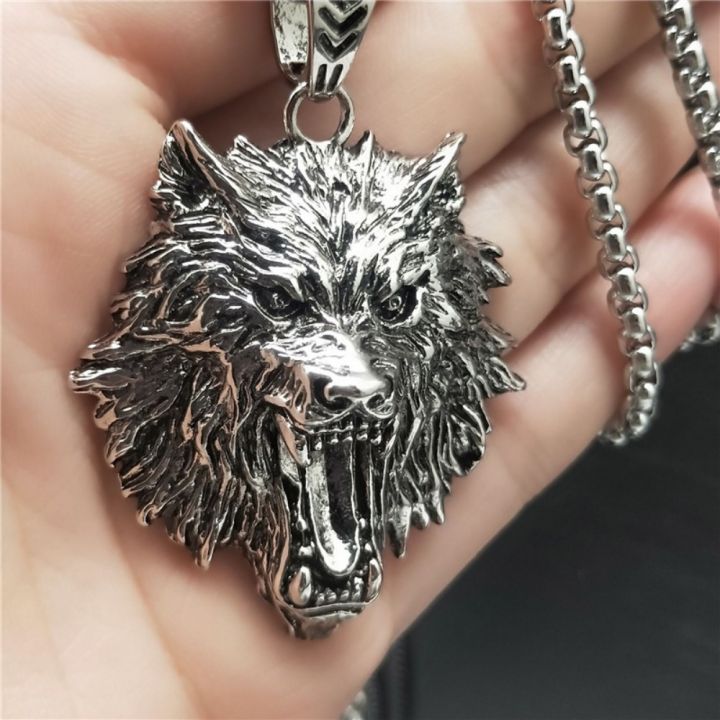 New%20Retro%20Trend%20Necklace%20Hip%20Hop%20Rock%20Raging%20Wolf%20Head%20Pendant%20Necklace%20Tide%20Fashion%20Domineering%20Men's%20Necklace%20%20Accessories%20-%20Image%205