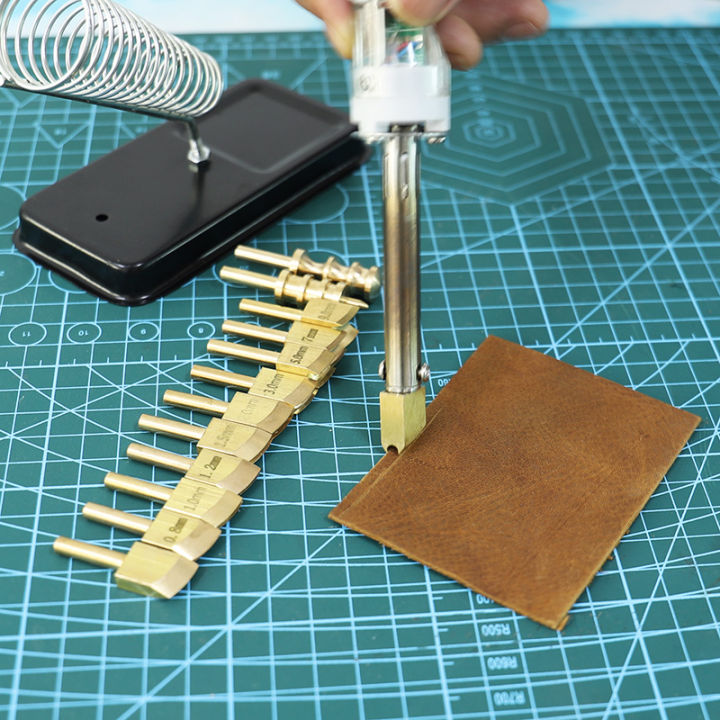 Solid%20Brass%20Solder%20Iron%20Tip%20Leather%20Electric%20Hot%20Burn%20Edge%20Decorate%20Tool,%20200-450%E2%84%83%20Professional%20Heating%20Creasing%20Edging%20Creaser%20-%20Image%207
