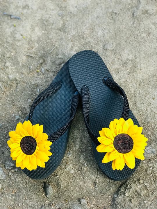 Sunflower%20slippers%20%F0%9F%8C%BB%20-%20Image%203