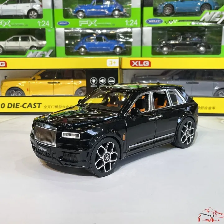 1:20%20Rolls-Royce%20Cullinan%20Alloy%20Car%20Model%20Simulation%20Toy%20Sound%20And%20Ligh%20-%20Image%205