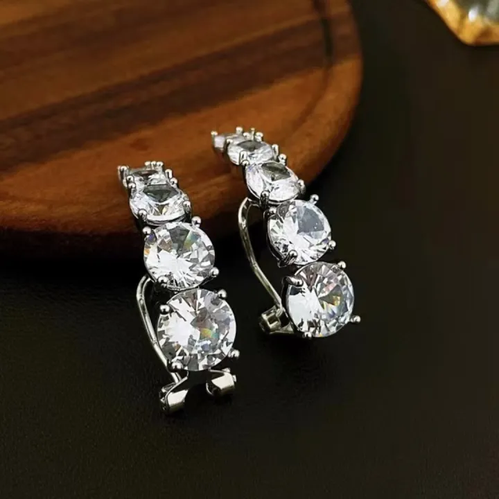 Unique%20Pearl%20Stud%20Earring%20Classic%20Charm%20Women's%20Jewelry%20New%20Fashion%20Exquisite%20Zircon%20Accessories%20Birthday%20and%20Christmas%20Gift%20-%20Image%205