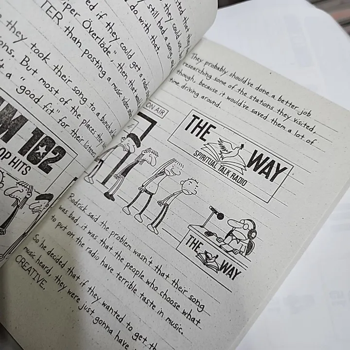 Diary%20Of%20A%20Wimpy%20Kid%20Diper%20Overlode%20by%20Jeff%20Kinny%20-%20Image%204