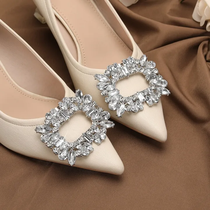 Wedding%20Shoe%20Clips%20-%201%20Pair%20Crystal%20Rhinestone%20Buckles%20for%20Bridal%20Heels%20-%20High-Heeled%20Shoes%20with%20Rhinestone%20Clasps%20as%20Accessorie%20-%20Image%203