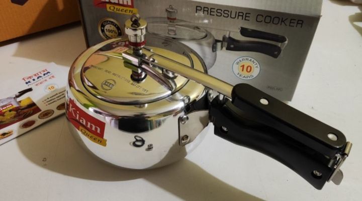 Kiam%20Queen%20Pressure%20Cooker%202.5%20Ltr%20(oval%20shape)%20-%20Image%203
