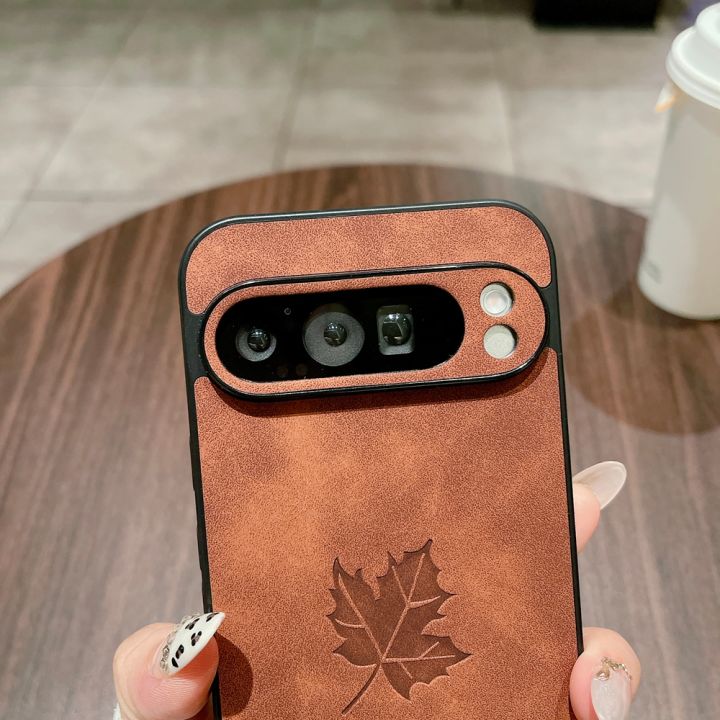 Retre%20Leather%20Phone%20Case%20For%20Google%20Pixel%2010%209%20Pro%20XL%208%207%20Pro%208A%207A%20Maple%20Leaves%20Case%20Cover%20for%20Pixel%209Pro%209A%208Pro%207Pro%2010Pro%20-%20Image%204