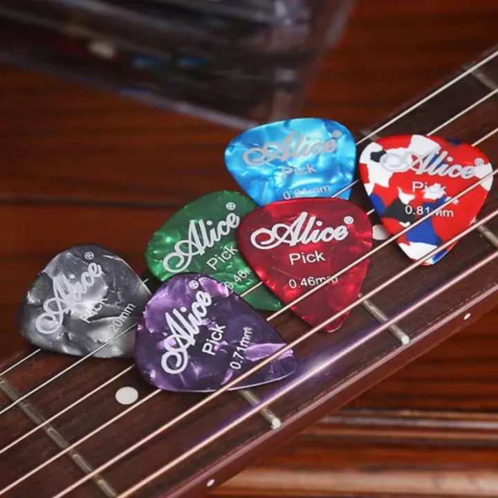 Alice%20Guitar%20Pick%20%7C%20Celluloid%20Guitar%20Pick%20For%20Acoustic%20Electric%20And%20Bass%20Guitar%20%7C%20Multicolour%20-%20Image%204