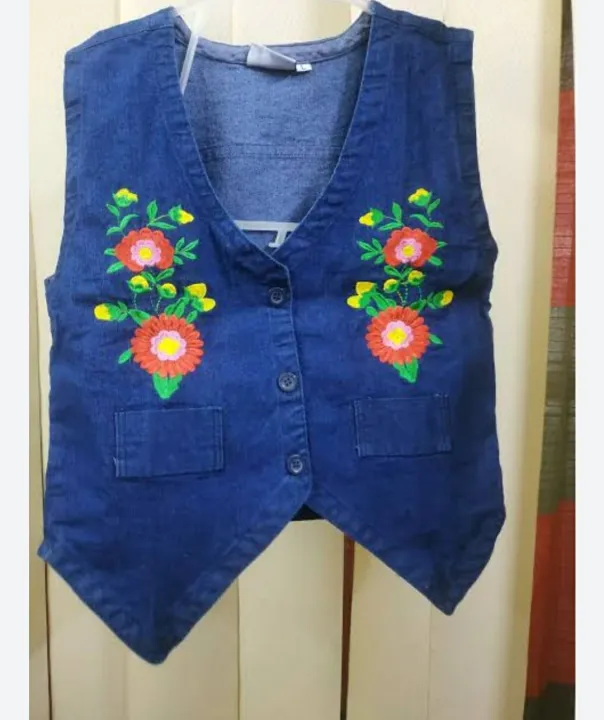 Beautiful%20Embroidery%20Work%20Short%20Koti%20For%20girls%20-%20Image%203