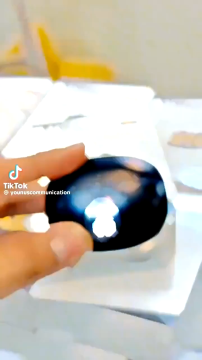 🔥 TWS Wireless Earbuds with LED Display – ENC Noise Cancellation, HiFi Stereo, Bluetooth 5.3 – Available in Black & White AND MULTI