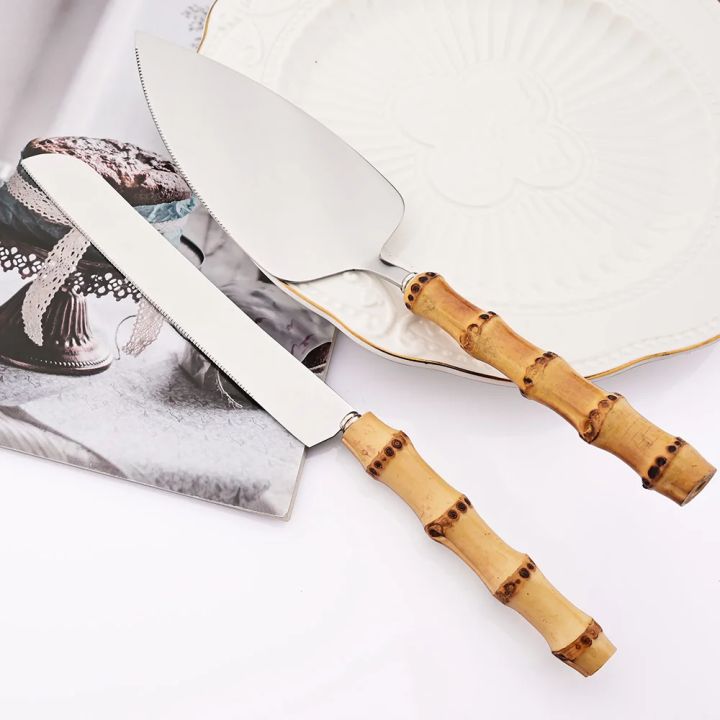 1Pcs%20Bamboo%20Handle%20Stainless%20Steel%20Cake%20Knife%20Shovel%20Bread%20Knife%20Cake%20Cutting%20Tools%20Pizza%20Cheese%20Steak%20Shovel%20Baking%20Utensils%20-%20Image%206