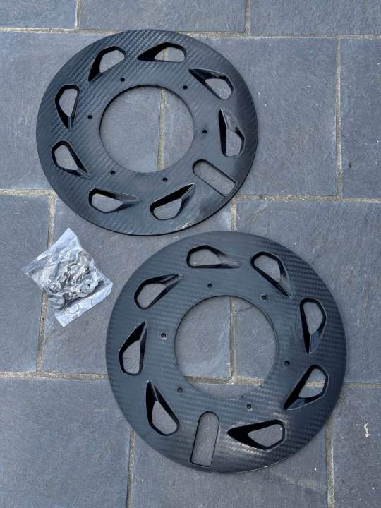 New%20Full%20Carbon%20Wheel%20Cover%202%20Pics%20for%20One%20wheel%20-%20Image%202