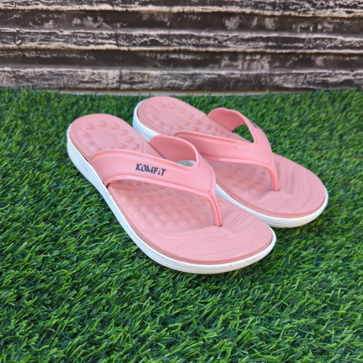 Plastic%20Massager%20Flip%20Flop%20Slippers%20for%20Women%20%E2%80%93%20Soft,%20Waterproof,%20Comfortable%20Chappals%20with%20Firm%20Grip%20-%20Image%205