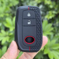 Silicone Car Key Case Cover Keychain For Toyota Corolla Hatchback Cross Yaris Cross Prius Hilux Land Cruiser LC200 LC250 LC300. 