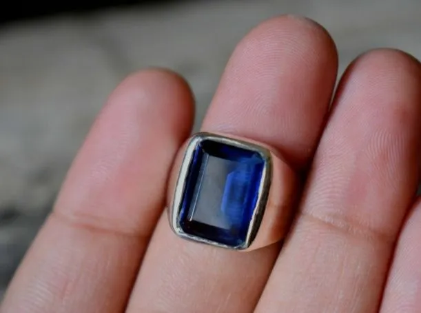 Fashionable%20Turkish%20Ring%20In%20Royal%20Blue%20Sapphire%20With%20Best%20Quality%20For%20Mens%20-%20Image%203