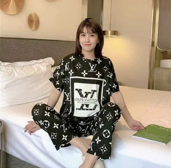 LV ဝမ်းဆက် ညဝတ် (ဘောင်းဘီရှည် + အင်္ကျီလက်တို) One set Dress