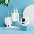 PD 20W USB Charger Fast Charging Quick Charger 3.0 Mobile Phone Adapter For iPhone Samsung Xiaomi Huawei Digital Display Charger.