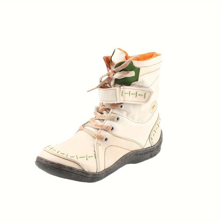 Women's%20Comfortable%20Winter%20Short%20Boots%20-%20Insulated%20Lining,%20Comfortable%20Strapped%20Hiking%20Boots%20-%20Image%204