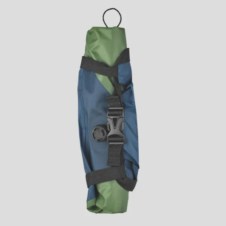 Forclaz%2020%20liter%20trekking%20waterproof%20compression%20bag%20cover%20-%2020%20litres%20for%20clothes,%20breathable,%20easy%20to%20carry.%20-%20Image%203