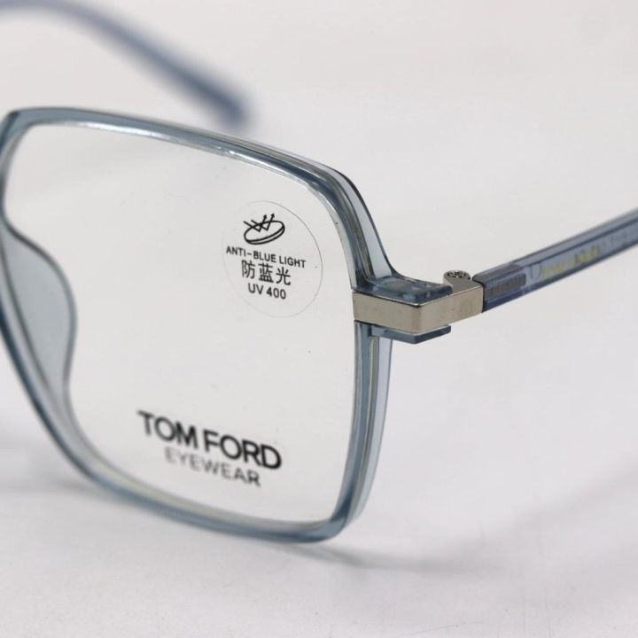 Tom%20Ford%20frame%20prescription%20glasses%20white%20colour%20unique%20shape%20-%20Image%204