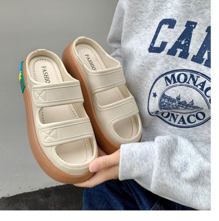 Fongdu%20casual%20sandals%20with%204%20colors%20in%20Bangkok%20-%20Image%202