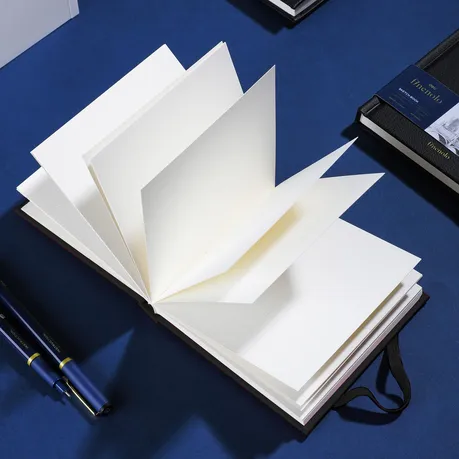 Papertree%20Premium%20Leather%20cover%20sketch%20book%20With%20Elastic%20Band%20A4%20,A5,%205X5%20Inch%20Size%20-%20Image%202