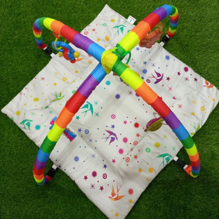 Baby%20play%20mat%20with%20hanging%20toys%20-%20Play%20gym%20-%20Baby%20indoor%20games%20-%20Image%203